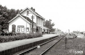 Stationsgebouw